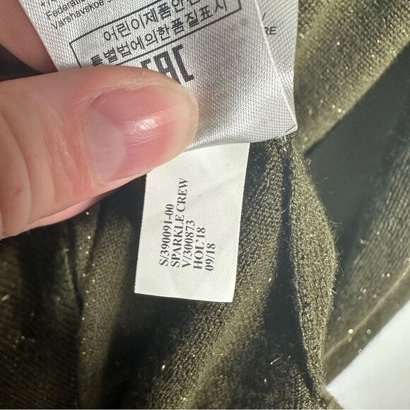 Banana Republic Olive Green Sparkle Crew Sweater Size Medium Winter Holiday Snow - Picture 10 of 13